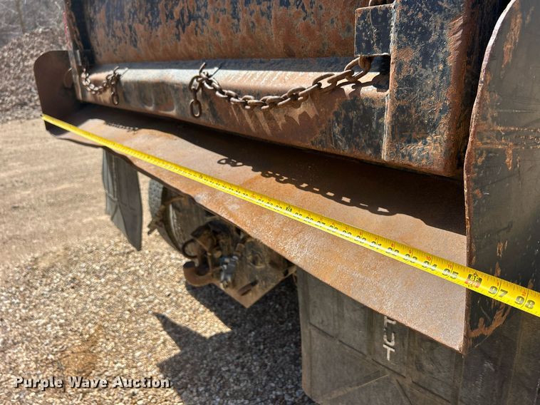 image for item ND9396 1987 Ford L9000 dump truck