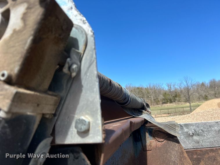 image for item ND9396 1987 Ford L9000 dump truck