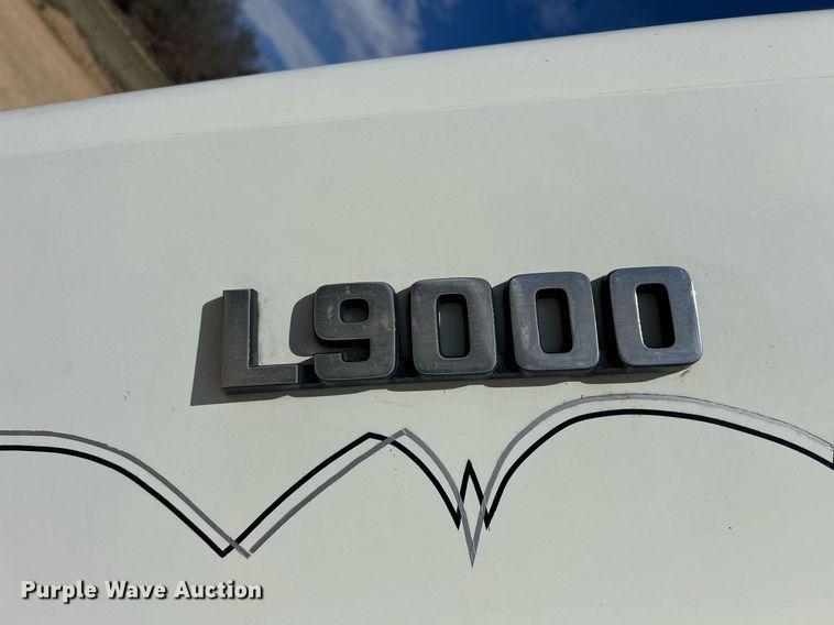 image for item ND9396 1987 Ford L9000 dump truck