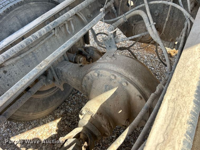 image for item ND9396 1987 Ford L9000 dump truck