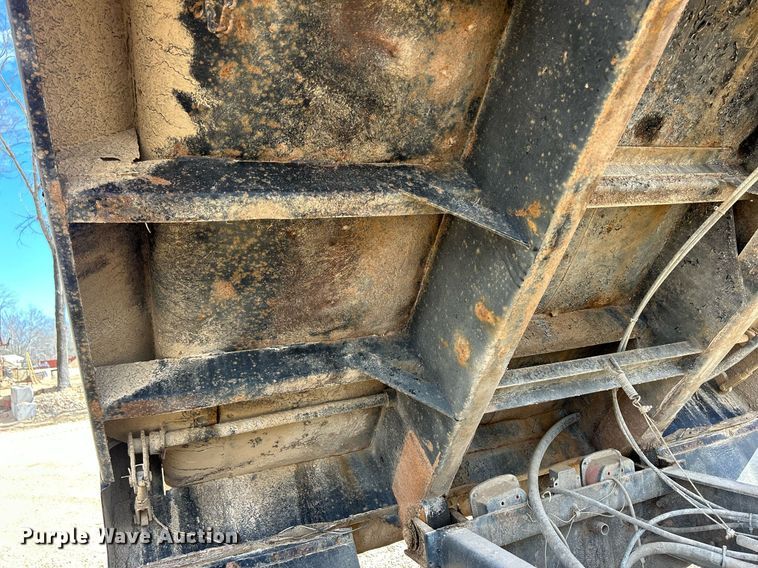 image for item ND9396 1987 Ford L9000 dump truck