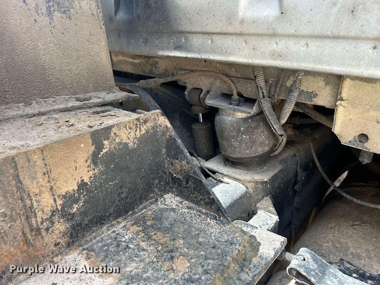 image for item ND9396 1987 Ford L9000 dump truck