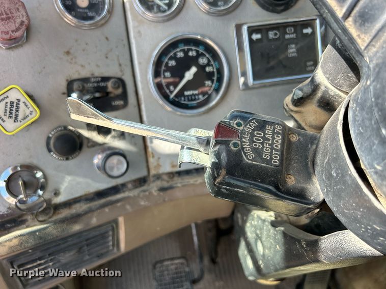 image for item ND9396 1987 Ford L9000 dump truck