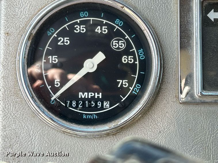 image for item ND9396 1987 Ford L9000 dump truck