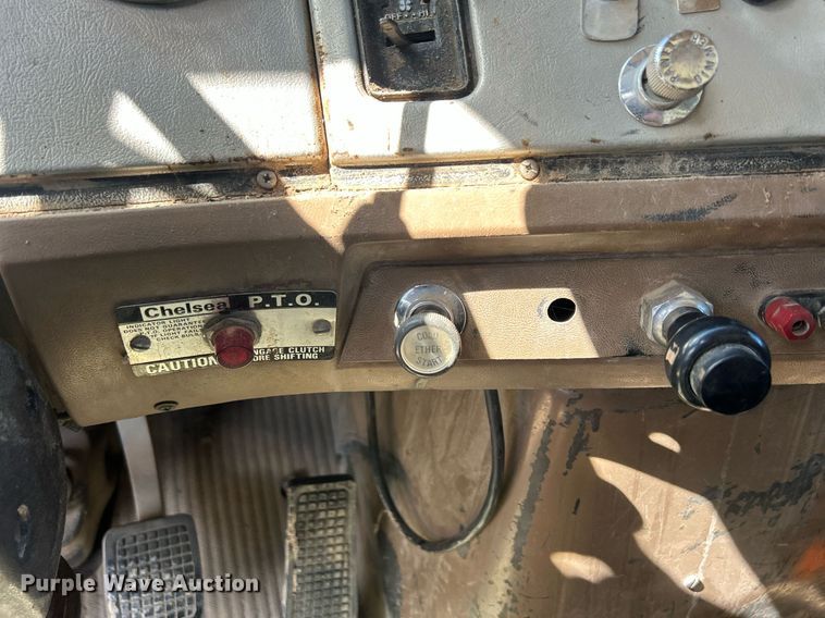 image for item ND9396 1987 Ford L9000 dump truck