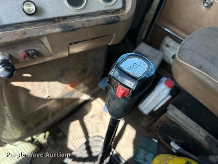 image for item ND9396 1987 Ford L9000 dump truck