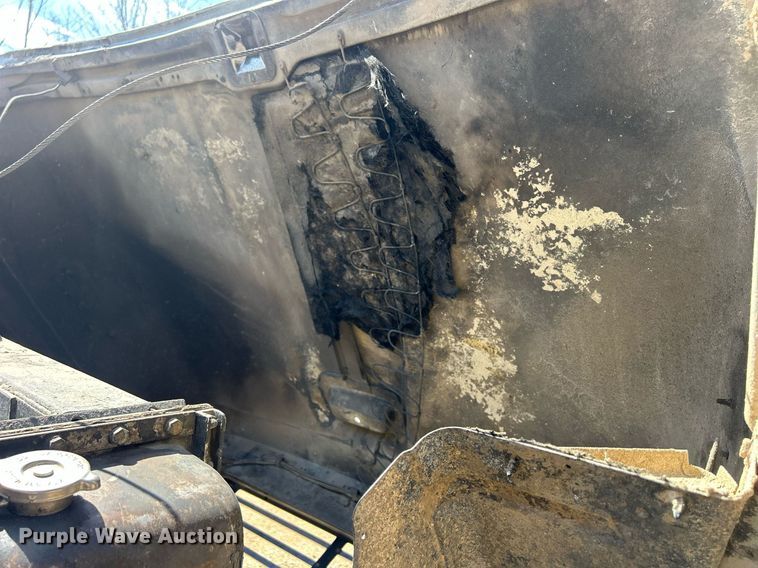 image for item ND9396 1987 Ford L9000 dump truck