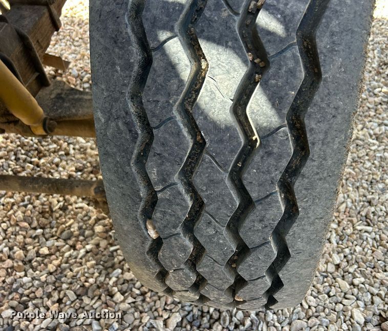 image for item ND9396 1987 Ford L9000 dump truck