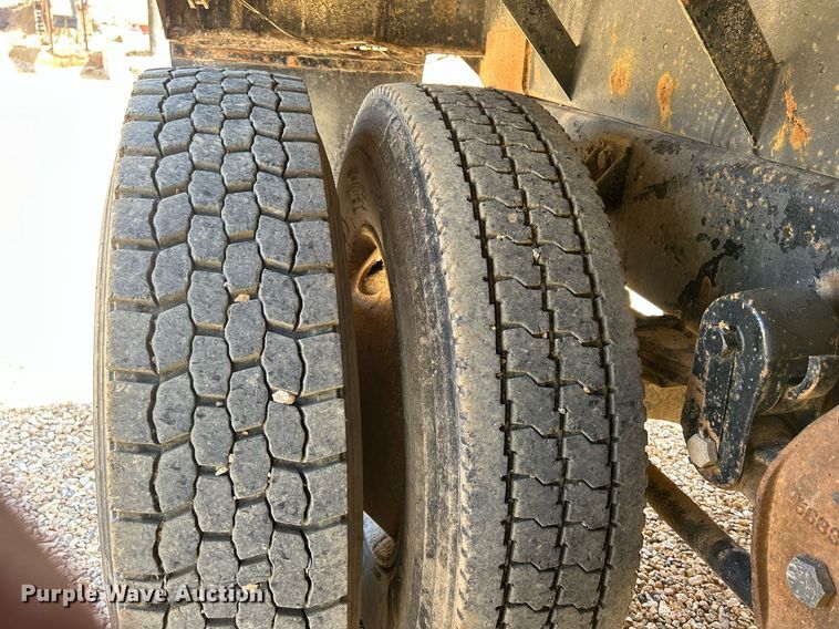 image for item ND9396 1987 Ford L9000 dump truck