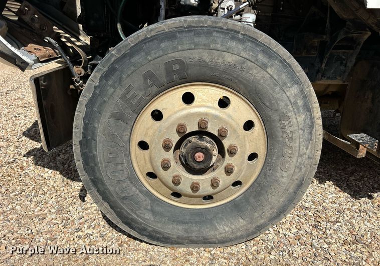 image for item ND9396 1987 Ford L9000 dump truck