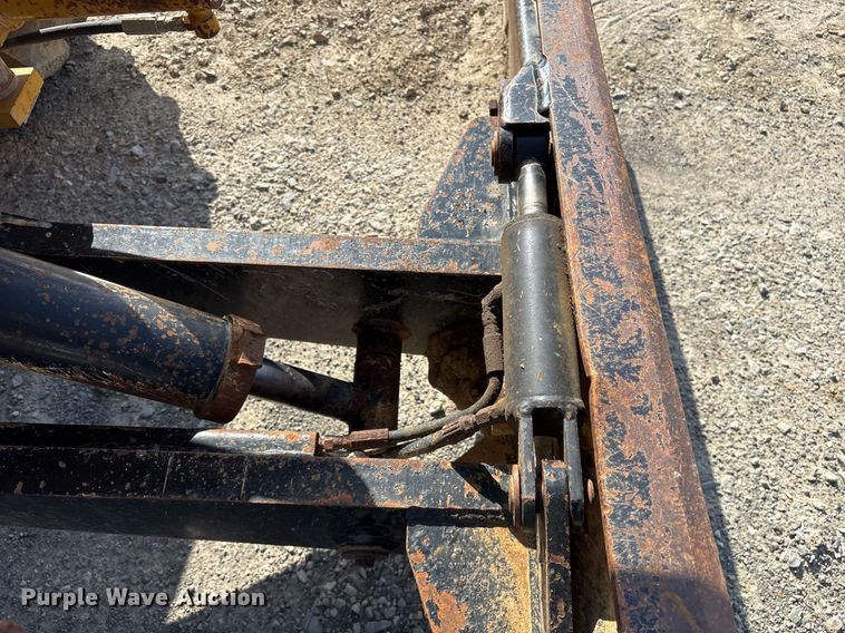 image for item OB9638 2007 Vermeer RT1250 trencher