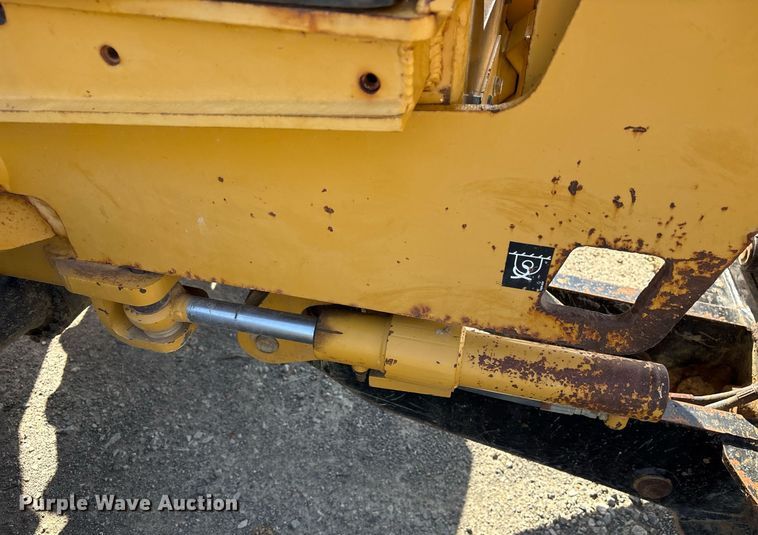 image for item OB9638 2007 Vermeer RT1250 trencher