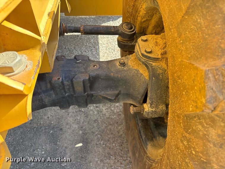 image for item OB9638 2007 Vermeer RT1250 trencher