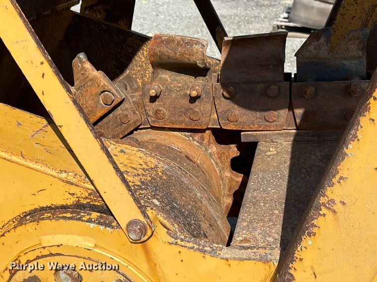 image for item OB9638 2007 Vermeer RT1250 trencher