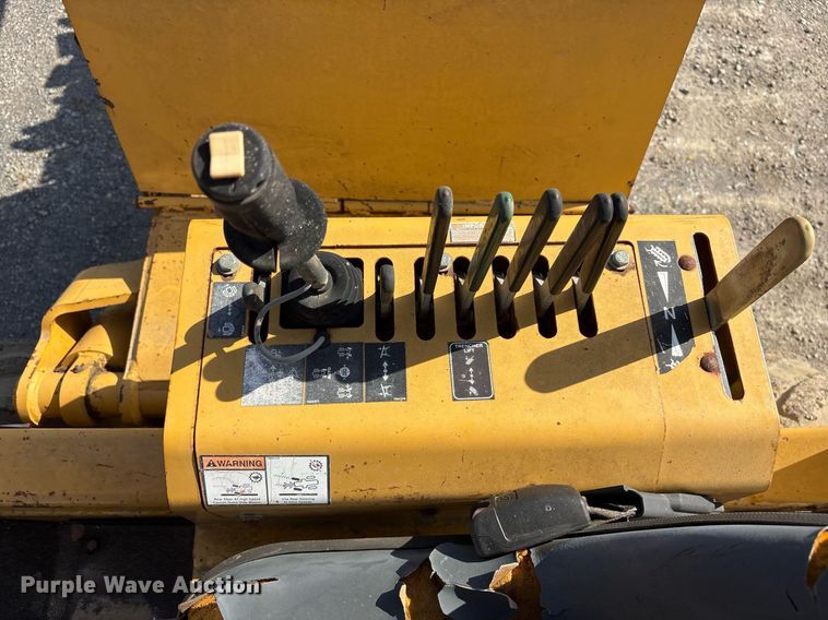 image for item OB9638 2007 Vermeer RT1250 trencher