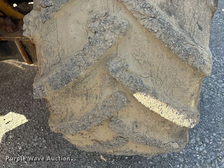 image for item OB9638 2007 Vermeer RT1250 trencher