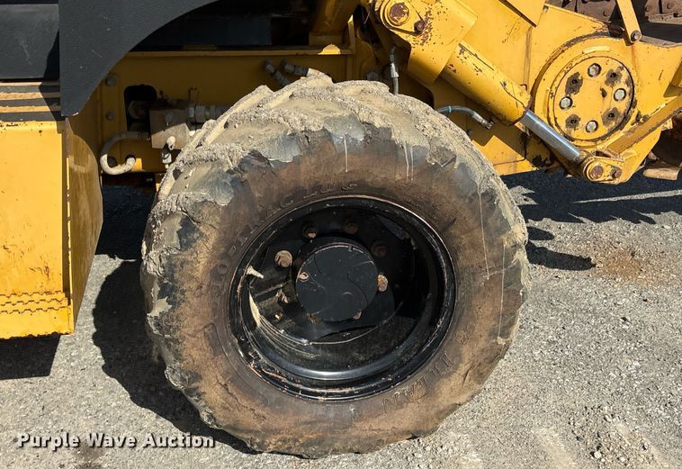 image for item OB9638 2007 Vermeer RT1250 trencher