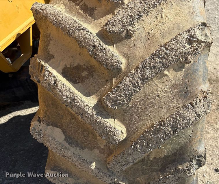 image for item OB9638 2007 Vermeer RT1250 trencher