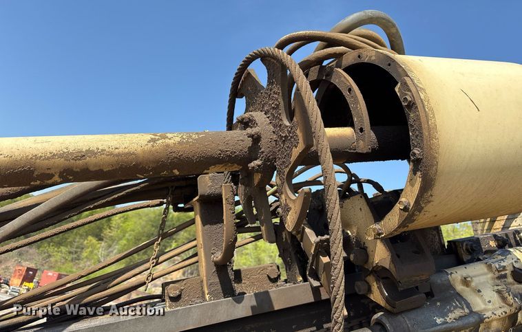 image for item OB9639 Ingersoll Rand ECM-680 crawler drill