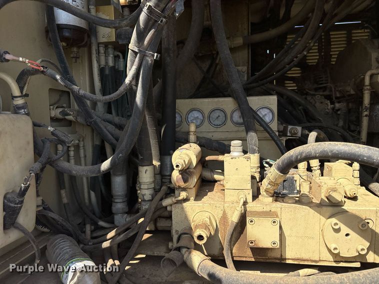 image for item OB9639 Ingersoll Rand ECM-680 crawler drill