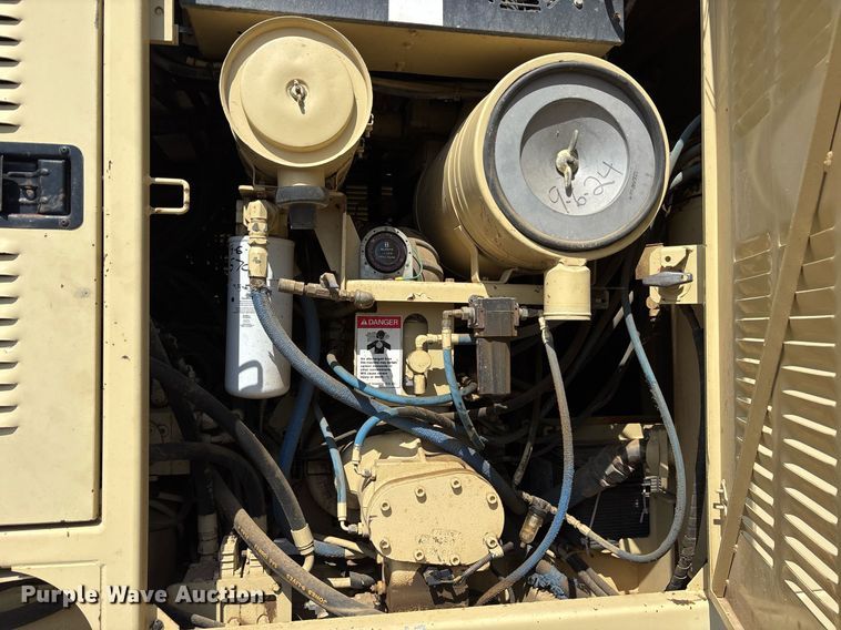 image for item OB9639 Ingersoll Rand ECM-680 crawler drill