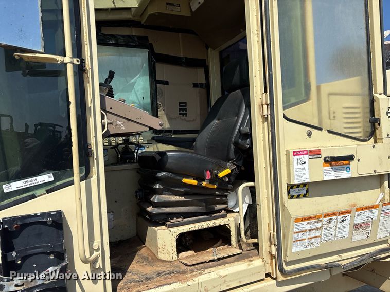 image for item OB9639 Ingersoll Rand ECM-680 crawler drill