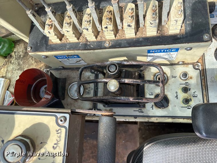 image for item OB9639 Ingersoll Rand ECM-680 crawler drill