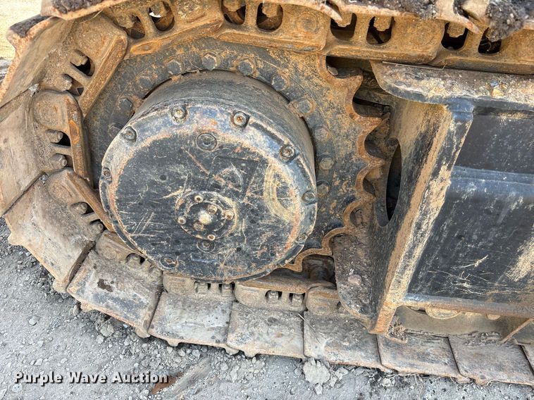 image for item OB9639 Ingersoll Rand ECM-680 crawler drill