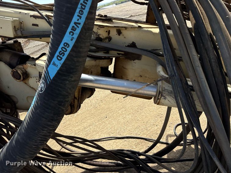 image for item OB9640 Ingersoll Rand ECM-680 crawler drill