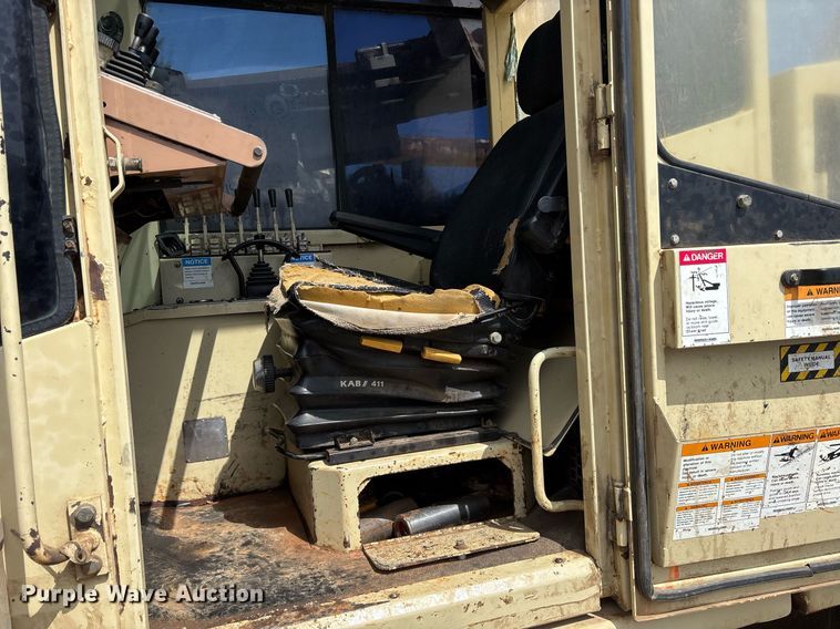 image for item OB9640 Ingersoll Rand ECM-680 crawler drill