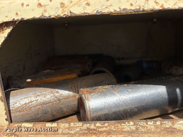 image for item OB9640 Ingersoll Rand ECM-680 crawler drill