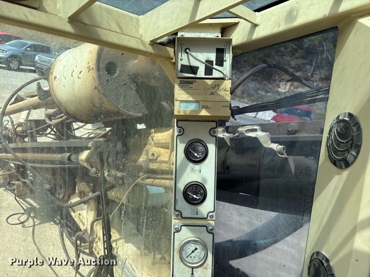 image for item OB9640 Ingersoll Rand ECM-680 crawler drill