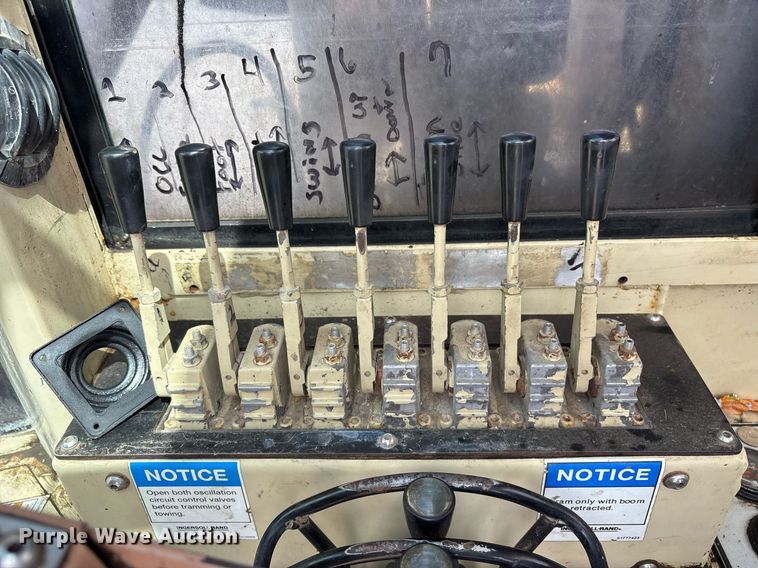 image for item OB9640 Ingersoll Rand ECM-680 crawler drill