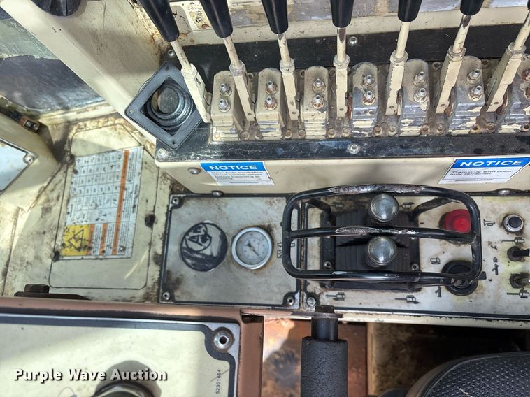 image for item OB9640 Ingersoll Rand ECM-680 crawler drill