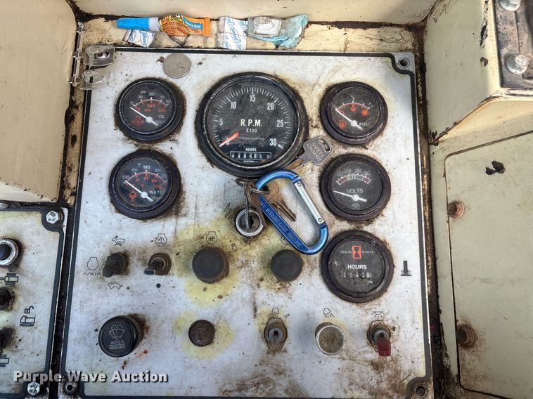 image for item OB9640 Ingersoll Rand ECM-680 crawler drill