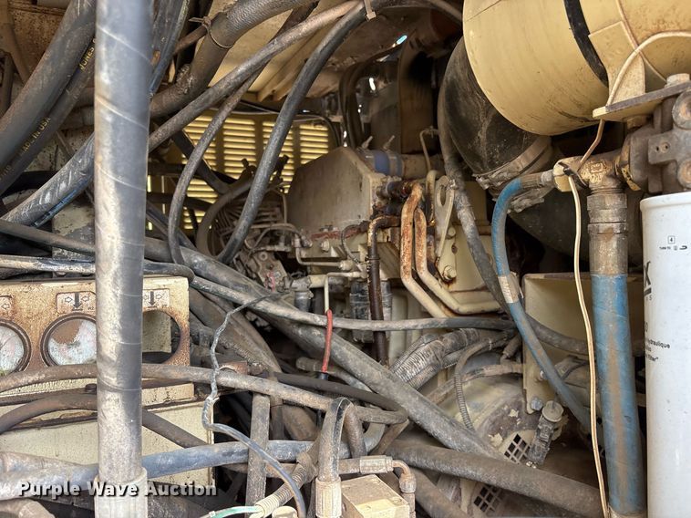 image for item OB9640 Ingersoll Rand ECM-680 crawler drill