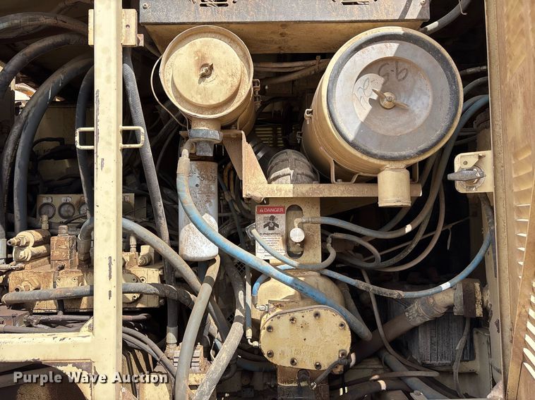 image for item OB9640 Ingersoll Rand ECM-680 crawler drill