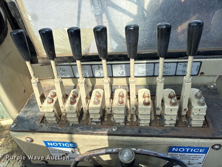 image for item OB9641 Ingersoll Rand ECM-680 crawler drill