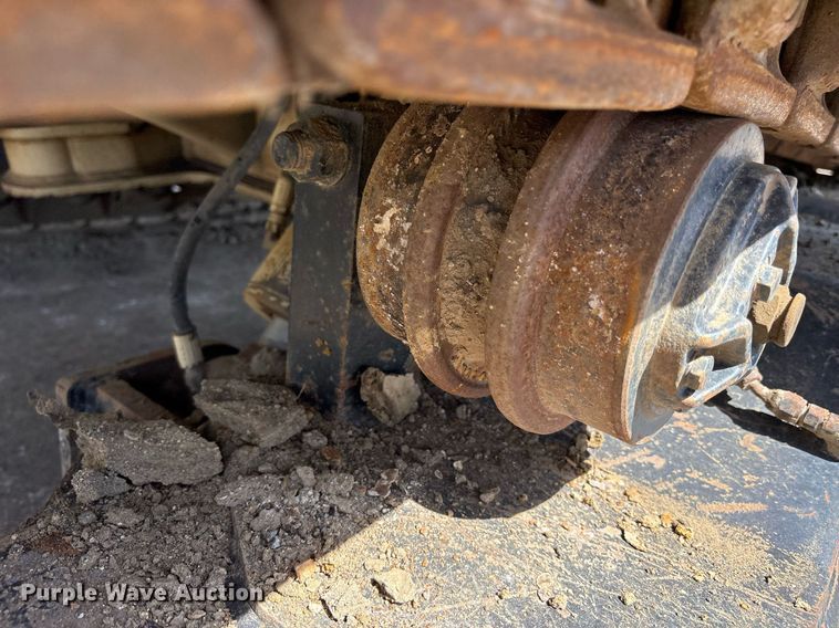 image for item OB9641 Ingersoll Rand ECM-680 crawler drill