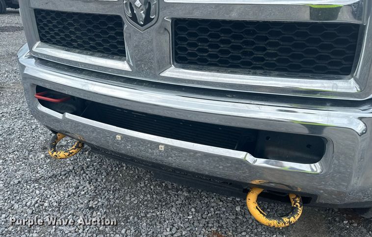 image for item YA0388 2015 Dodge Ram 5500 bucket truck