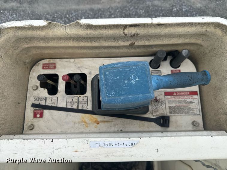 image for item YA0388 2015 Dodge Ram 5500 bucket truck