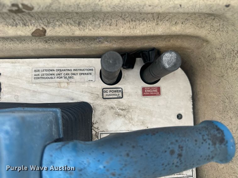 image for item YA0388 2015 Dodge Ram 5500 bucket truck