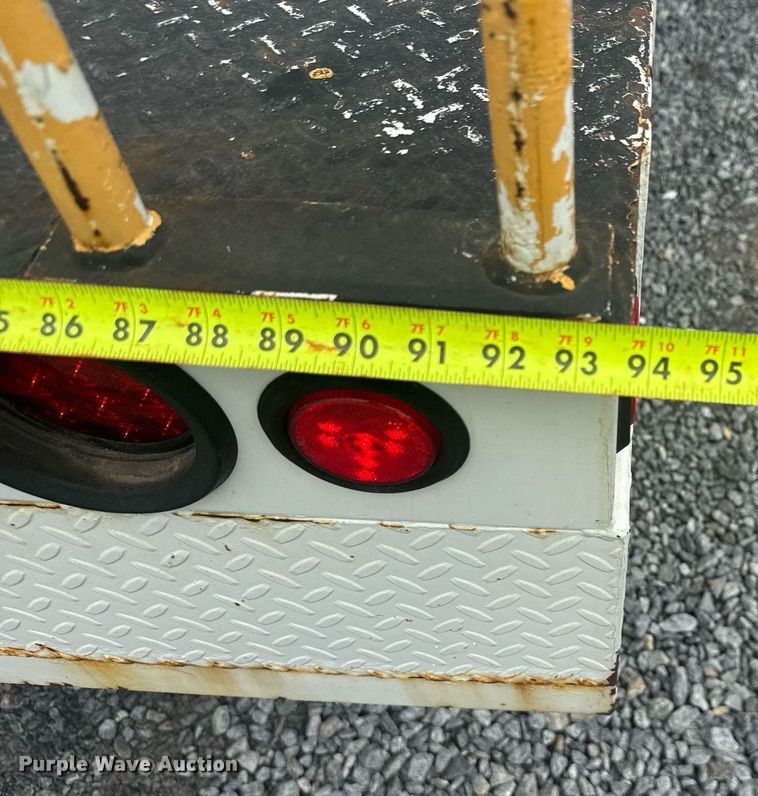 image for item YA0388 2015 Dodge Ram 5500 bucket truck