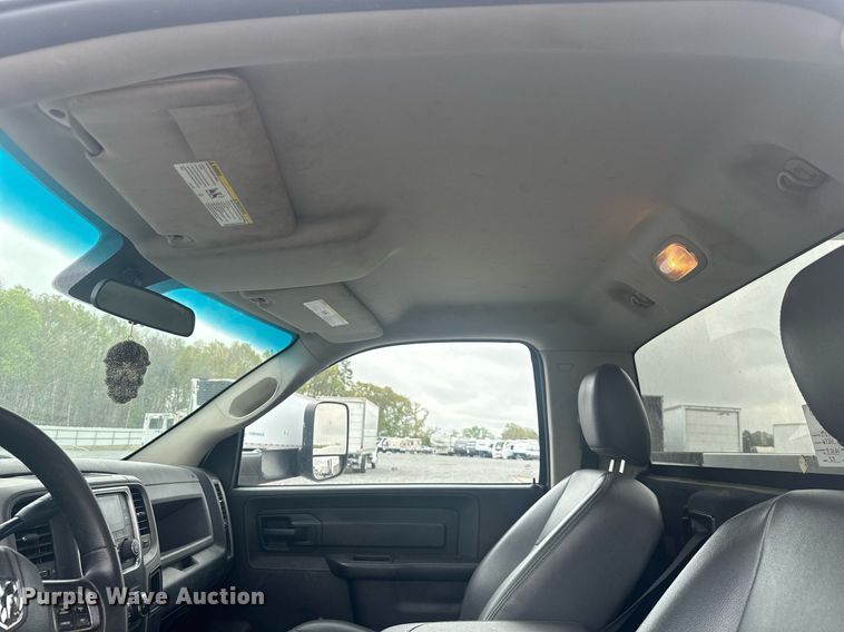 image for item YA0388 2015 Dodge Ram 5500 bucket truck