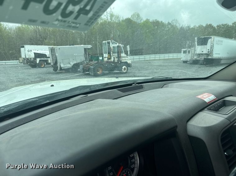 image for item YA0388 2015 Dodge Ram 5500 bucket truck