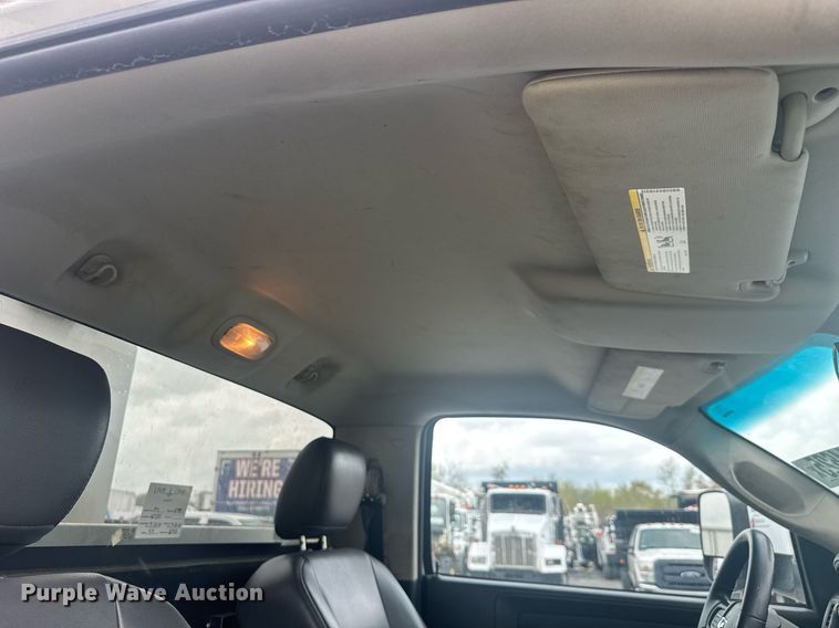 image for item YA0388 2015 Dodge Ram 5500 bucket truck