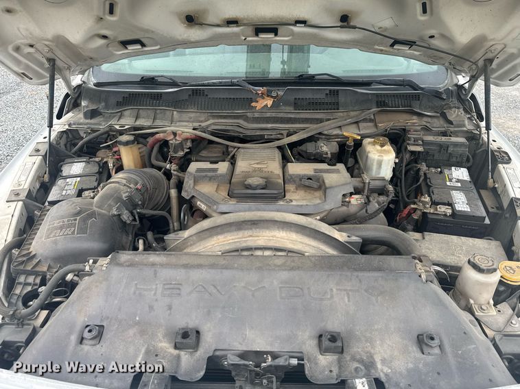 image for item YA0388 2015 Dodge Ram 5500 bucket truck