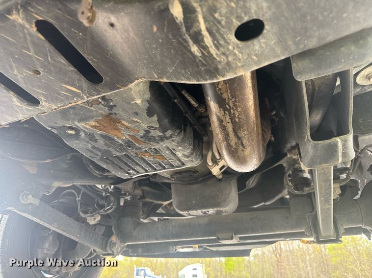 image for item YA0388 2015 Dodge Ram 5500 bucket truck