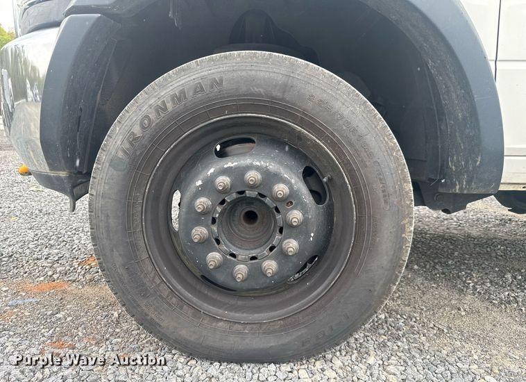 image for item YA0388 2015 Dodge Ram 5500 bucket truck