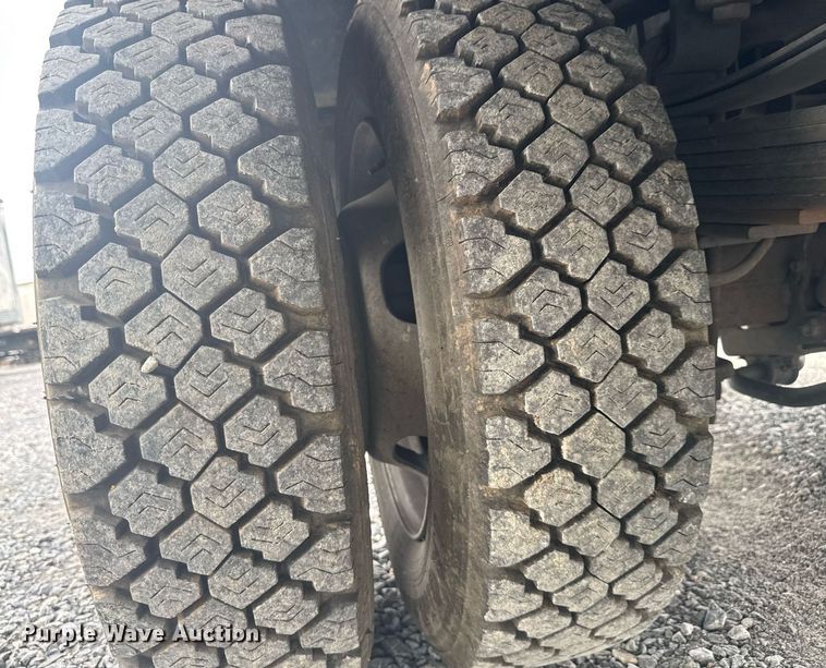 image for item YA0388 2015 Dodge Ram 5500 bucket truck